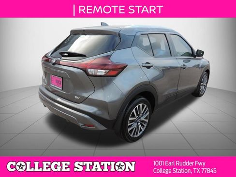 Used 2024 Nissan Kicks SV FWD image 4