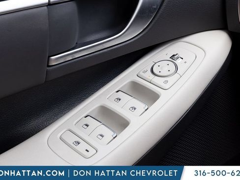 Used 2025 Hyundai Sonata SEL FWD image 12