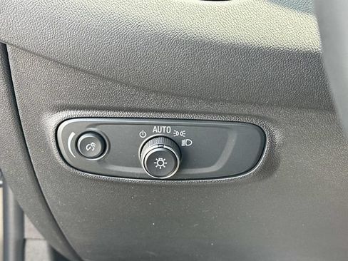 Certified 2024 Chevrolet Equinox LT FWD image 16