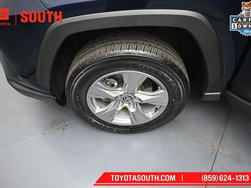 Used 2025 Toyota RAV4 XLE AWD/4WD image 33