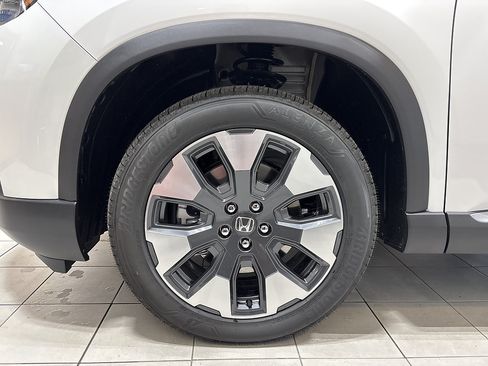 New 2026 Honda Pilot Elite image 7