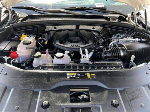 Used 2023 Jeep Grand Cherokee 4WD 4xe w/ Luxury Tech Group II image 30
