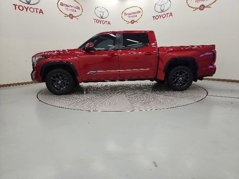 Used 2025 Toyota Tundra Platinum AWD/4WD image 5