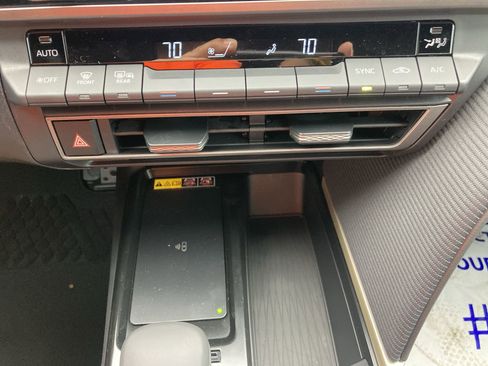 Certified 2026 Toyota Camry SE image 17