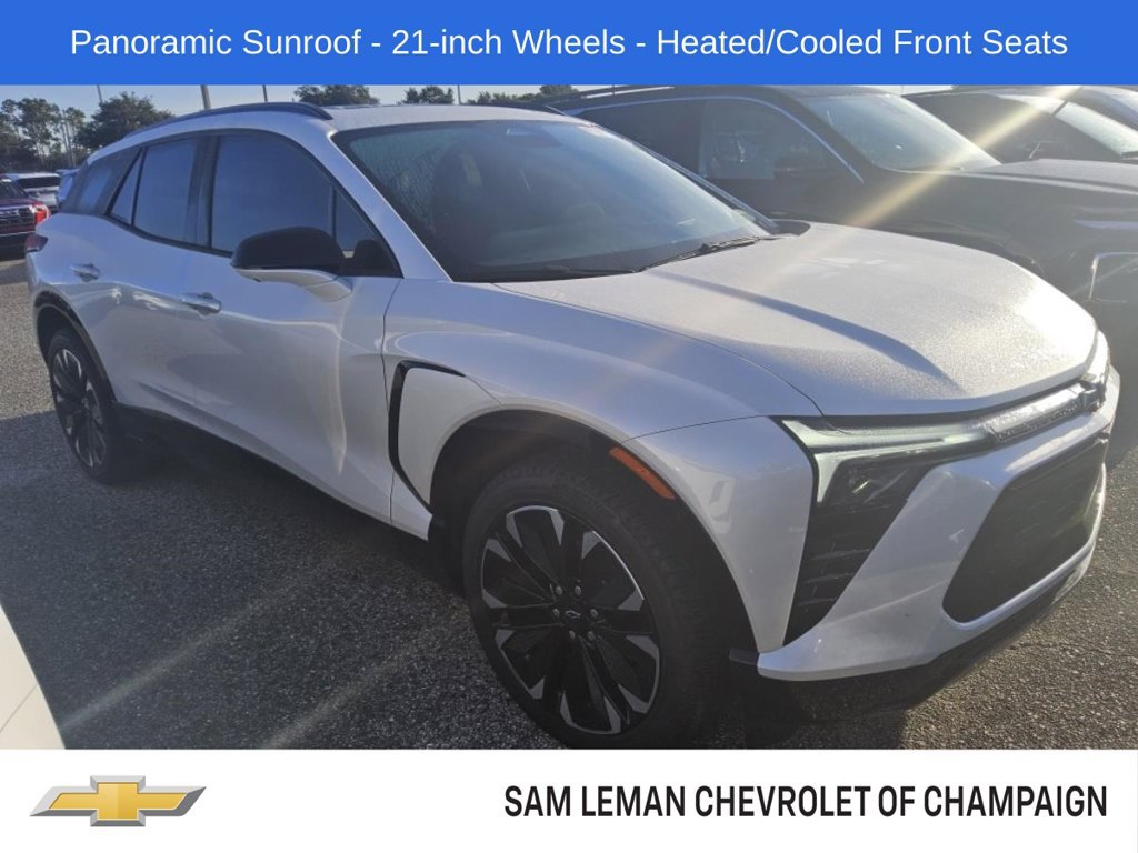 Used 2025 Chevrolet Blazer EV RS FWD image 1