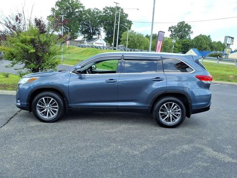 Certified 2019 Toyota Highlander XLE AWD/4WD image 23