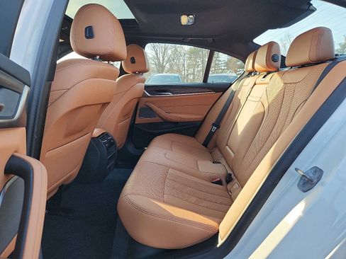 Certified 2023 BMW 540i xDrive w/ Premium Package image 10