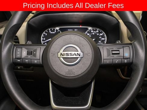 Used 2021 Nissan Rogue SV FWD image 17
