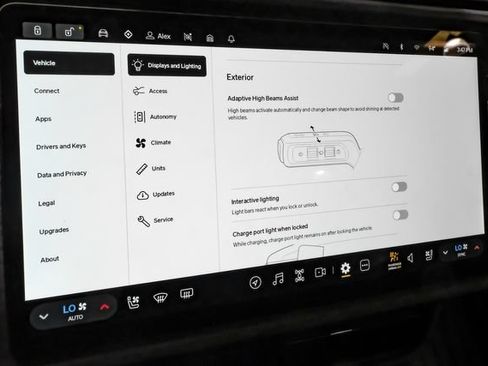 Used 2025 Rivian R1S Adventure AWD/4WD image 30