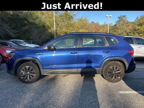 Used 2024 Volkswagen Taos S image 3