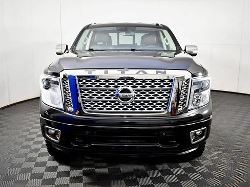 Used 2017 Nissan Titan Platinum Reserve image 3