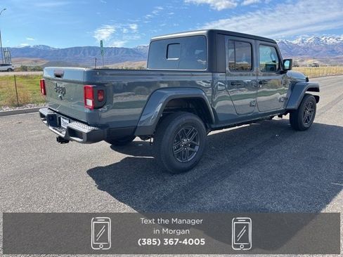 New 2025 Jeep Gladiator Sport image 3