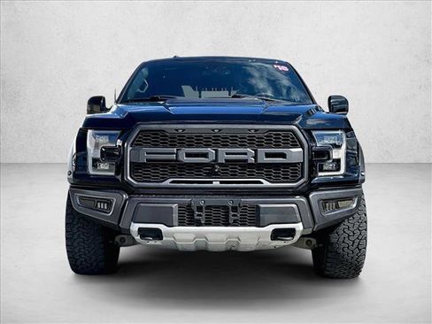 Used 2018 Ford F150 Raptor w/ Equipment Group 802A Luxury image 3