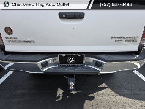 Used 2014 Toyota Tacoma PreRunner w/ SR5 Package image 8