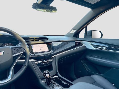 Used 2024 Cadillac XT6 Premium Luxury w/ LPO, Floor Liner Package AWD/4WD image 25