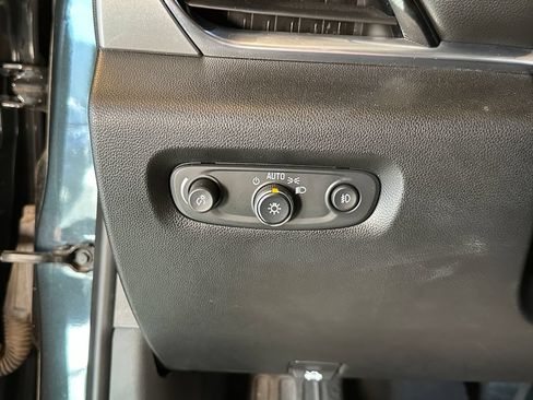 Used 2020 Chevrolet Traverse LT AWD/4WD image 18
