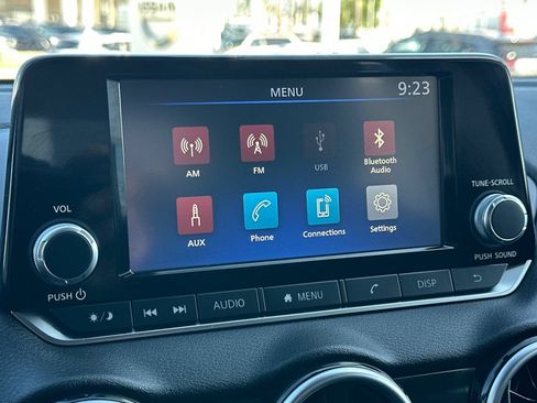 Used 2025 Nissan Sentra S FWD image 14