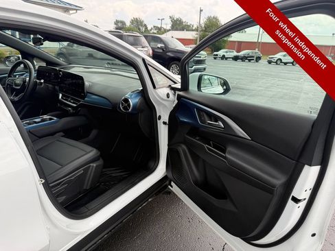 Used 2024 Chevrolet Equinox EV LT w/ LPO, All-Weather Mat Package FWD image 43