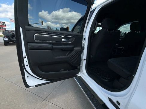 Used 2019 RAM 1500 Big Horn AWD/4WD image 49