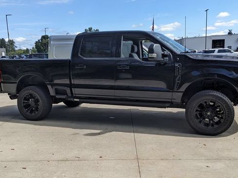 Used 2023 Ford F250 XLT w/ Black Appearance Package AWD/4WD image 2