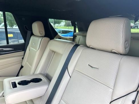 Used 2024 Cadillac Escalade Premium Luxury w/ Performance Package AWD/4WD image 12