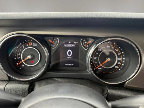Used 2019 Jeep Wrangler Unlimited Sport S AWD/4WD image 13