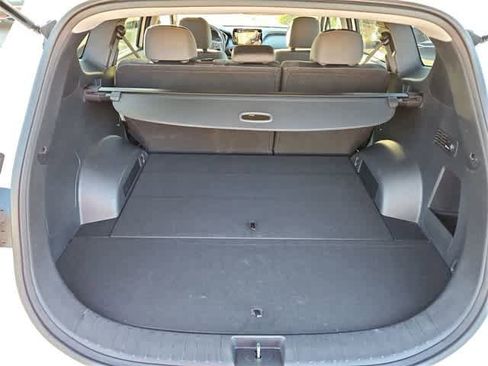 Used 2022 Hyundai Santa Fe SEL image 32