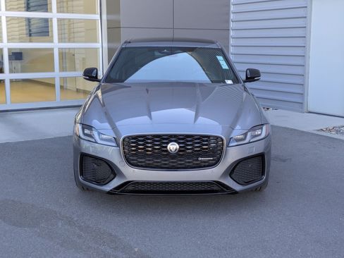 Used 2024 Jaguar XF R-Dynamic SE image 11