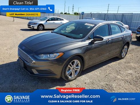 Used 2018 Ford Fusion SE FWD image 1