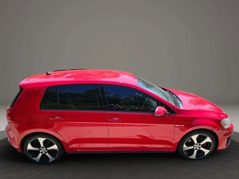 Used 2015 Volkswagen GTI S image 11