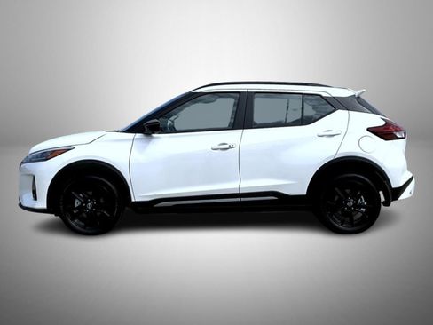 Certified 2024 Nissan Kicks SR w/ SR Premium Package image 8