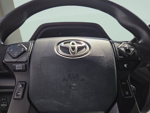Used 2019 Toyota Tundra SR5 AWD/4WD image 30