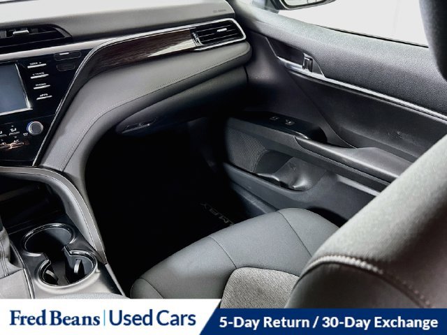 Used 2020 Toyota Camry LE FWD image 27