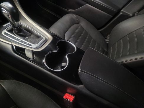 Used 2015 Ford Fusion SE w/ Equipment Group 202A image 26