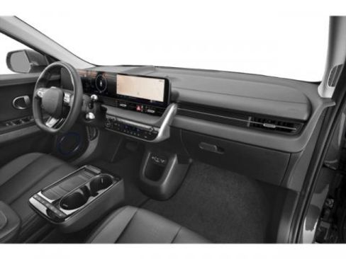 Used 2025 Hyundai Ioniq 5 SEL image 17