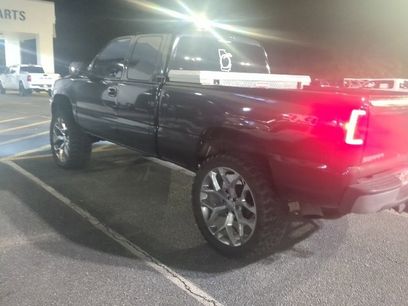 Used 2006 GMC Sierra 1500 SLE w/ Light Duty Power Package