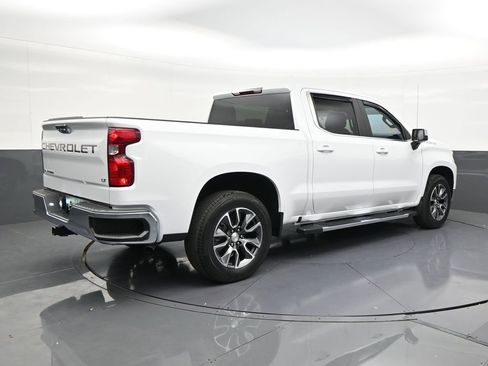 Used 2024 Chevrolet Silverado 1500 LT RWD image 5
