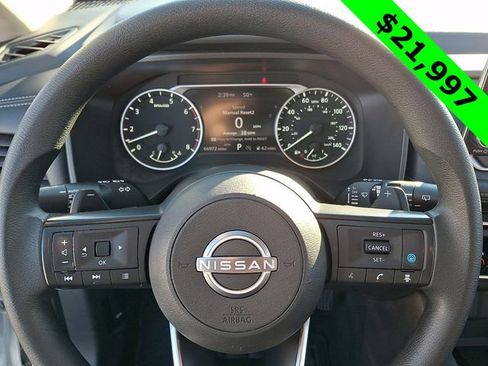 Used 2024 Nissan Rogue SV image 19