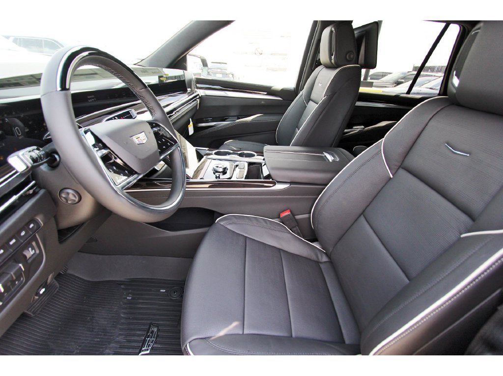 New 2027 Cadillac Escalade Luxury w/ Touring Package AWD/4WD image 6