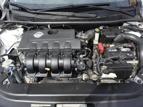 Used 2014 Nissan Sentra SR w/ SR Driver Package image 36