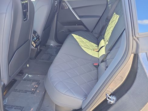 New 2026 BMW iX xDrive60 w/ M Sport Package image 16