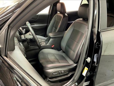 Used 2022 Chevrolet Equinox RS image 24