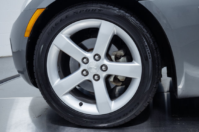 Used 2006 Pontiac Solstice Convertible w/ Premium Package RWD image 22