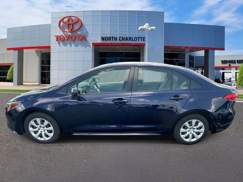 Used 2020 Toyota Corolla LE image 6