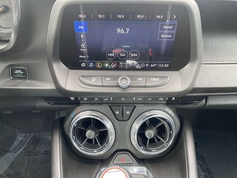 Used 2021 Chevrolet Camaro LT w/ Technology Package image 13