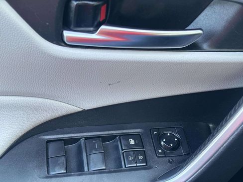 Used 2020 Toyota RAV4 XLE w/ Convenience Package AWD/4WD image 29