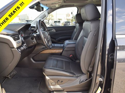 Used 2020 GMC Yukon Denali w/ Denali Ultimate Package image 3