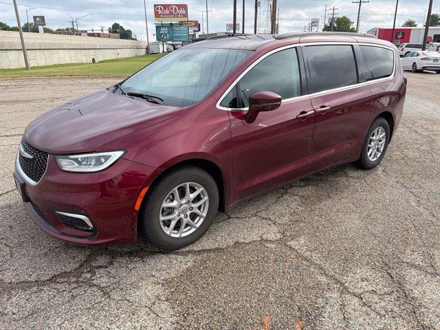 Used 2022 Chrysler Pacifica Touring-L w/ Uconnect Theater Family Group FWD image 5