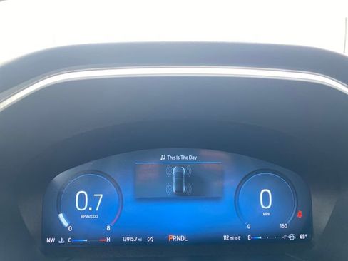 Used 2023 Ford Escape Platinum AWD/4WD image 25