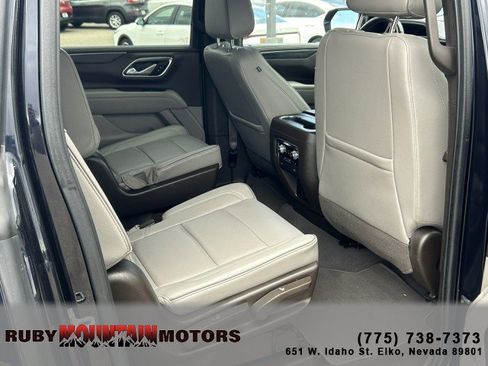 Used 2021 GMC Yukon XL SLT w/ SLT Luxury Package AWD/4WD image 25